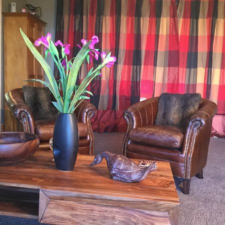 The Flying Trout Boutique Lodge Taupo Bagian luar foto