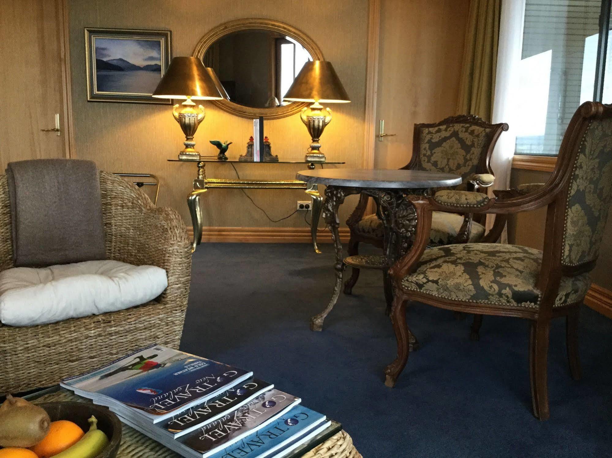 The Flying Trout Boutique Lodge Taupo Bagian luar foto