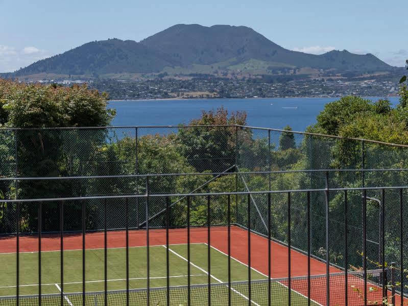 The Flying Trout Boutique Lodge Taupo Bagian luar foto